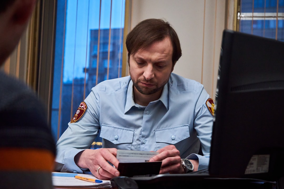 Кто под синей маской аватар? синей маской Кто под синей маской аватар? синей маской